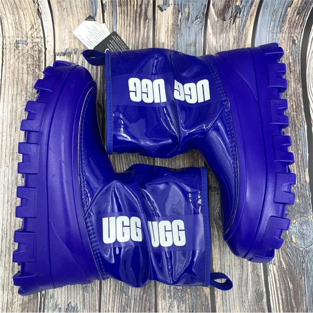 UGG Classic Brellah Rain Boot ROYAL BLUE Size 6 Waterproof Lined Mid Calf - Picture 4 of 13
